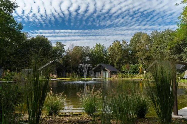 Beautiful Lodge With A Nice Terrace, Located In A Holiday Park In Brabant Oirschot 0*,  Netherlands
