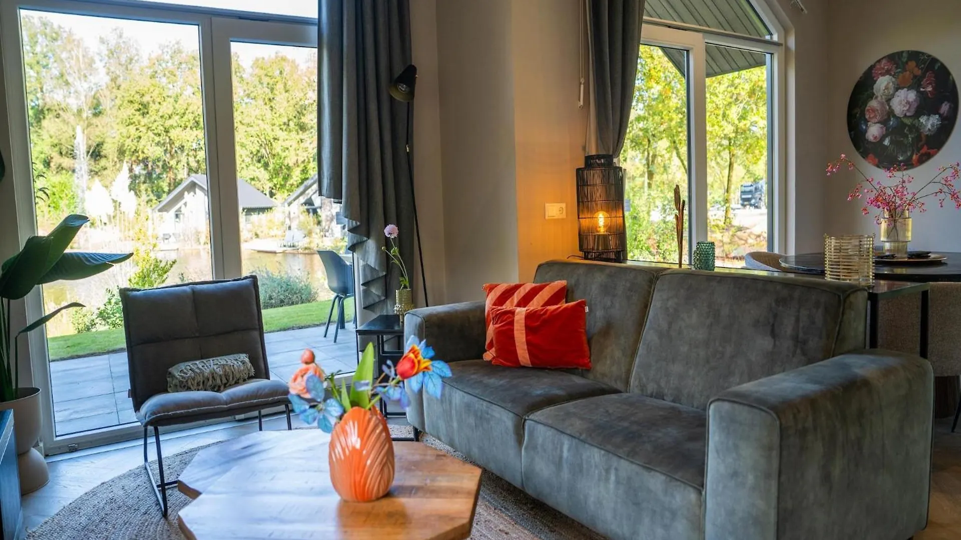 Holiday home Beautiful Lodge With A Nice Terrace, Located In A Holiday Park In Brabant Oirschot